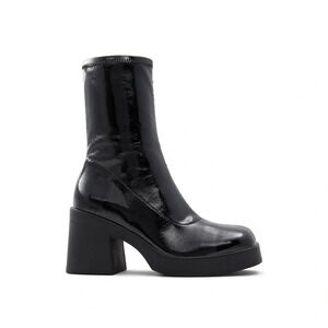 Call it Spring Steffanie Mid-calf platform heeled boots 8.5